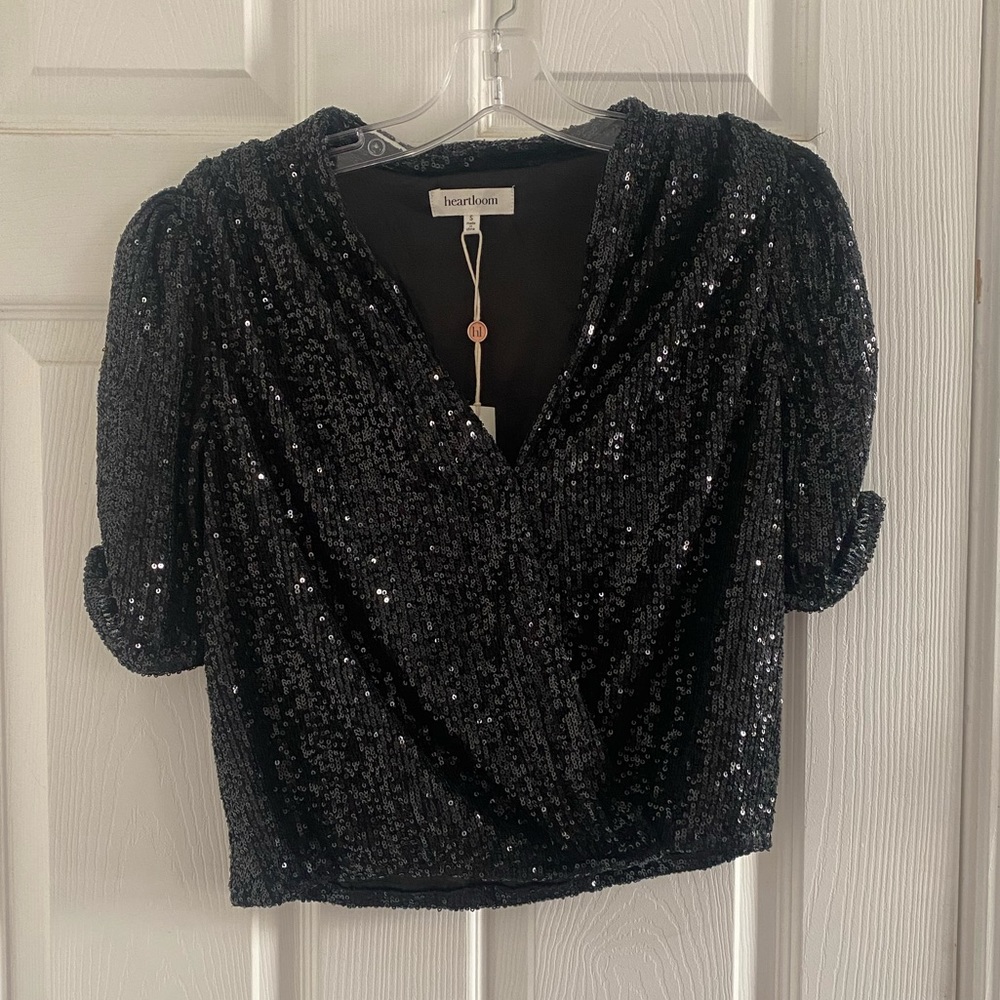 HEARTLOOM onyx Gaia top